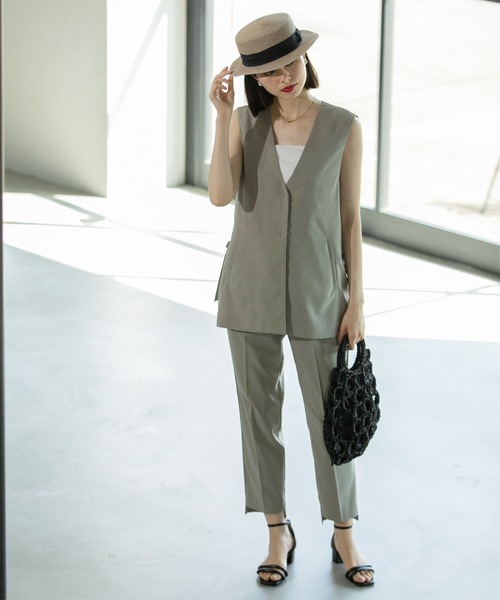 OPAQUE.CLIP（オペークドットクリップ）の「◆セットアップ対応 前後差ヘムテーパードパンツ　ストレッチリネンライク【UVケア/洗濯機洗い可】（その他パンツ・レディース・ブラック/グレー・38/40/42）」の6枚目の写真