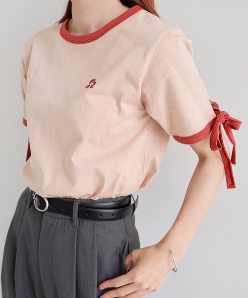 andme(アンドミー)の「袖リボンワンポイントエンブロイダリーリンガーTシャツ(Tシャツ/カットソー・レディース・ブルー系その他/ブラック×ホワイト/ホワイト×ブラック/ピンク系その他・FREE)」の4枚目の写真