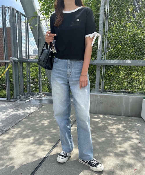 andme(アンドミー)の「袖リボンワンポイントエンブロイダリーリンガーTシャツ(Tシャツ/カットソー・レディース・ブルー系その他/ブラック×ホワイト/ホワイト×ブラック/ピンク系その他・FREE)」の7枚目の写真