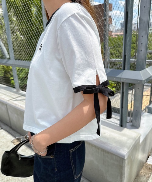 andme(アンドミー)の「袖リボンワンポイントエンブロイダリーリンガーTシャツ(Tシャツ/カットソー・レディース・ブルー系その他/ブラック×ホワイト/ホワイト×ブラック/ピンク系その他・FREE)」の11枚目の写真