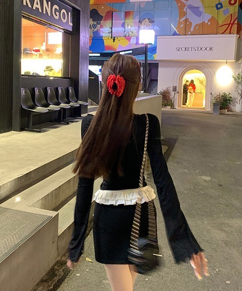 gossip!ロサンゼルス(ゴシップロサンゼルス)の「リボンハイウェストフリル配色ミニスカート(スカート・レディース・ブラック・S/M/L)」の15枚目の写真