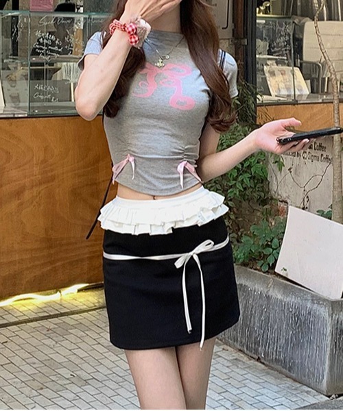 gossip!ロサンゼルス(ゴシップロサンゼルス)の「リボンハイウェストフリル配色ミニスカート(スカート・レディース・ブラック・S/M/L)」の4枚目の写真
