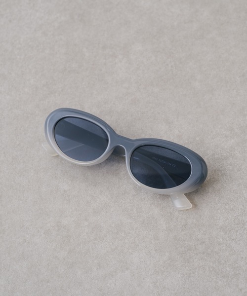 PAPILLONNER（パピヨネ）の「カラーサングラス（サングラス・レディース・オフホワイト/ブルー・FREE）」の11枚目の写真