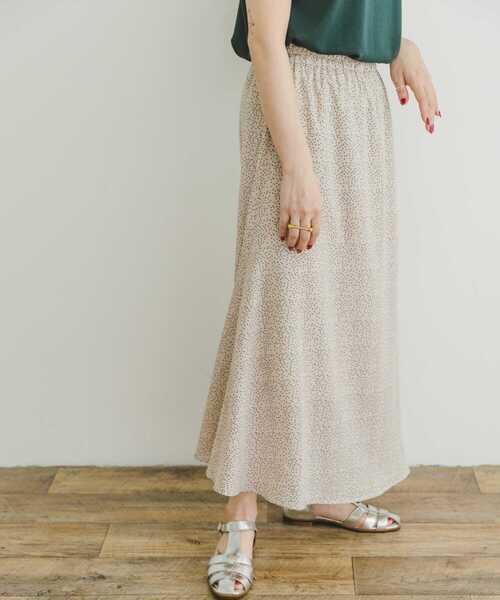 ITEMS URBANRESEARCH(アイテムズ アーバンリサーチ)の「フレアスカート(スカート・レディース・イエロー/ベージュ系その他/ブラック系その他・FREE)」の3枚目の写真