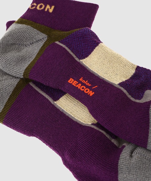 kolor BEACON(カラービーコン)の「24WBM-A06536(ソックス/靴下・メンズ・グレー/パープル・FREE)」の3枚目の写真