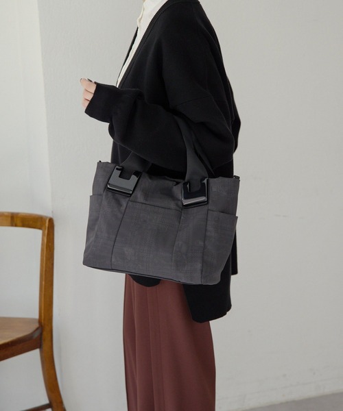 ポケット8個/ショルダー付き》樹脂パーツトートバッグSサイズ（トート