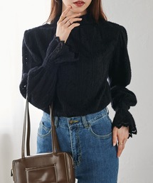 起毛レースハイネックブラウス