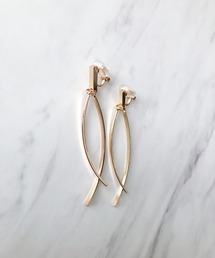 TIMELESS&THREE | メタルロングバーイヤリング(イヤリング)