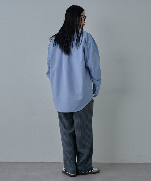 COLONY 2139(コロニートゥーワンスリーナイン)の「コットンライクレギュラーシャツ(シャツ/ブラウス・メンズ・サックスブルー/チャコールグレー/ホワイト・MEDIUM/LARGE/X-LARGE)」の21枚目の写真