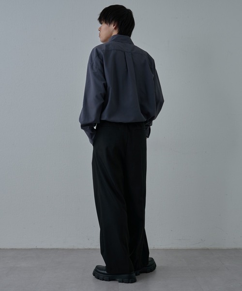 COLONY 2139(コロニートゥーワンスリーナイン)の「コットンライクレギュラーシャツ(シャツ/ブラウス・メンズ・サックスブルー/チャコールグレー/ホワイト・MEDIUM/LARGE/X-LARGE)」の13枚目の写真