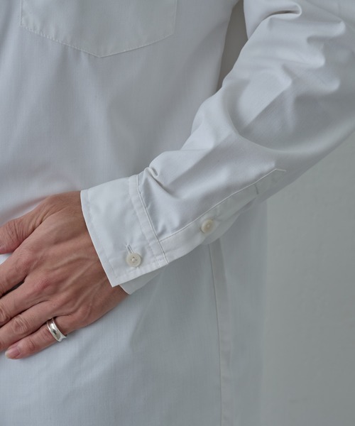 COLONY 2139(コロニートゥーワンスリーナイン)の「コットンライクレギュラーシャツ(シャツ/ブラウス・メンズ・サックスブルー/チャコールグレー/ホワイト・MEDIUM/LARGE/X-LARGE)」の5枚目の写真