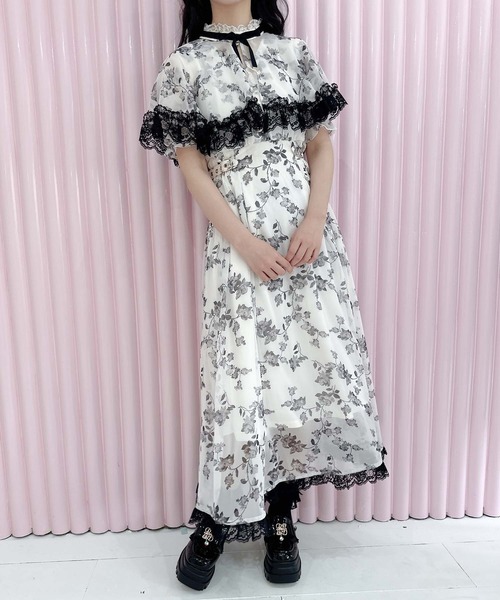 ROJITA（ロジータ）の「花柄ケープロングワンピース（ワンピース
