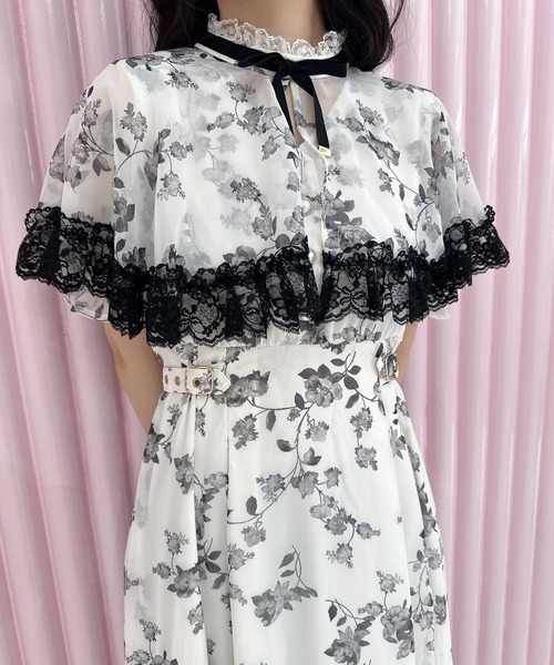 ROJITA（ロジータ）の「花柄ケープロングワンピース（ワンピース