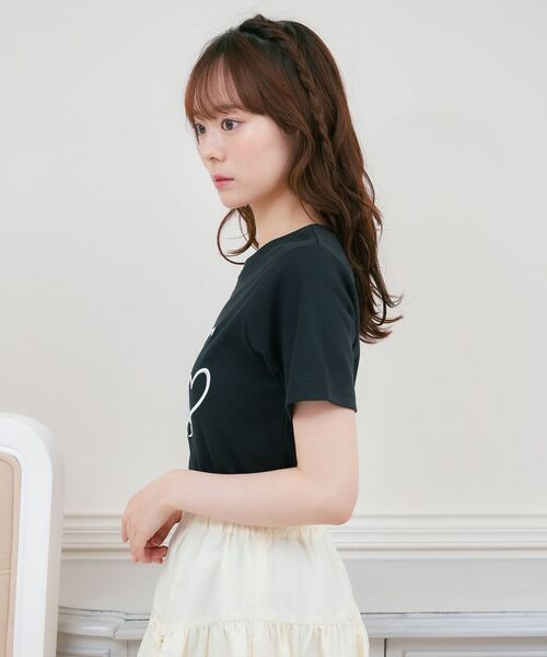 ems excite(エムズエキサイト)の「ハートロゴ刺繍TEE(Tシャツ/カットソー・レディース・ブラック/レッド/オフホワイト・FREE)」の18枚目の写真