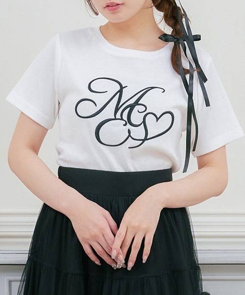 ems excite(エムズエキサイト)の「ハートロゴ刺繍TEE(Tシャツ/カットソー・レディース・ブラック/レッド/オフホワイト・FREE)」の1枚目の写真