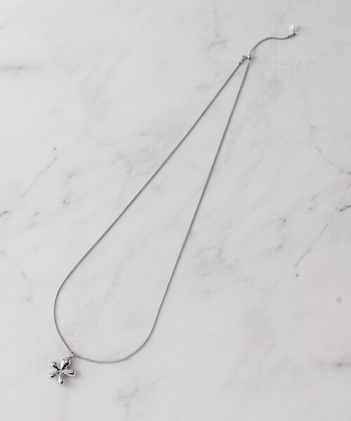 SHOO・LA・RUE（シューラルー）の「◆フラワーY字ネックレス（ネックレス・レディース・ゴールド/シルバー/ピンクゴールド・00）」の6枚目の写真