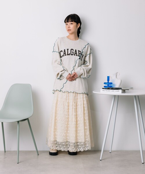 FREAK'S STORE(フリークスストア)の「ロゴ 配色メロースウェット(スウェット・レディース・グレー/ブルー/ナチュラル/ネイビー・フリ-)」の5枚目の写真
