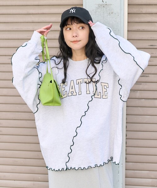 FREAK'S STORE(フリークスストア)の「ロゴ 配色メロースウェット(スウェット・レディース・グレー/ブルー/ナチュラル/ネイビー・フリ-)」の13枚目の写真