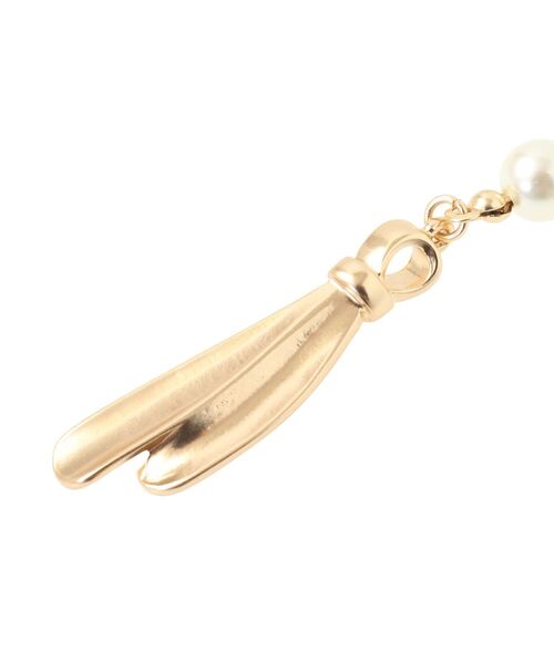 earth music&ecology(アースミュージックアンドエコロジー)の「リボンモチーフパールロングネックレス(ネックレス・レディース・ゴールド/シルバー・FREE)」の9枚目の写真