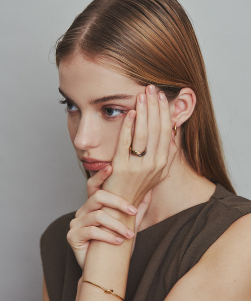 ciite' surgical stainless(シーテサージカルステンレス)の「【 金属アレルギー対応 】 トリプルリング サージカルステンレス(リング・レディース・シルバー×ゴールド/シルバー/ゴールド/ピンクゴールド・9号/13号/7号/15号/4号/11号)」の11枚目の写真