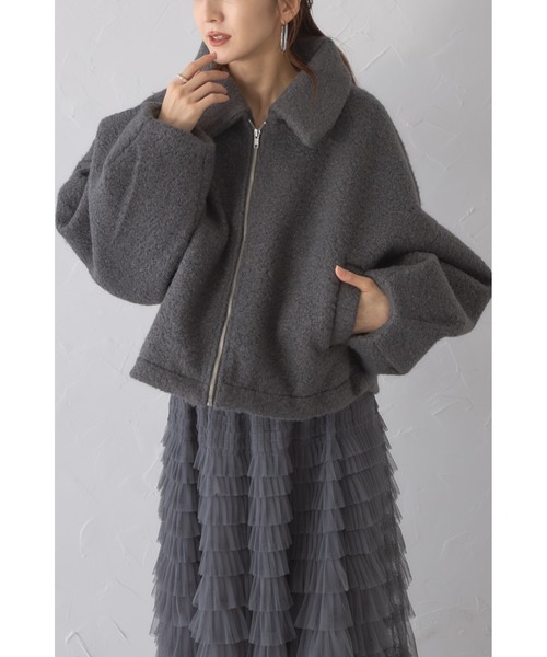 &. NOSTALGIA(アンドドットノスタルジア)の「【ZOZO限定】シープボアショートジャケット(その他アウター・レディース・グレイッシュベージュ/アイボリー/ダークグレー・M)」の3枚目の写真