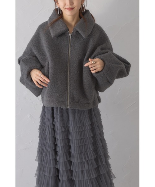 &. NOSTALGIA(アンドドットノスタルジア)の「【ZOZO限定】シープボアショートジャケット(その他アウター・レディース・グレイッシュベージュ/アイボリー/ダークグレー・M)」の4枚目の写真