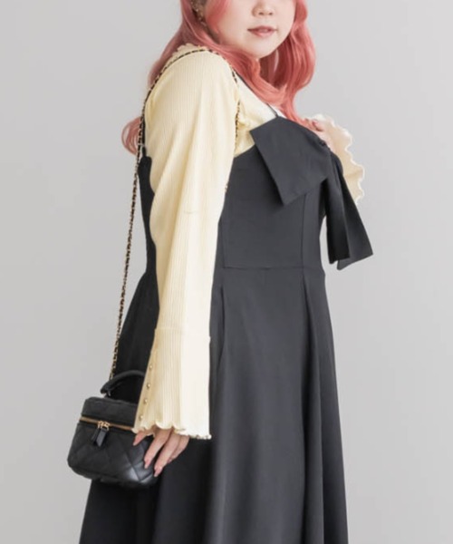 CLETTE(クレット)の「ボタン付きフレアスリーブプルオーバー(Tシャツ/カットソー・レディース・ブラック/チャコールグレー/アイボリー・LL/3L/4L)」の14枚目の写真