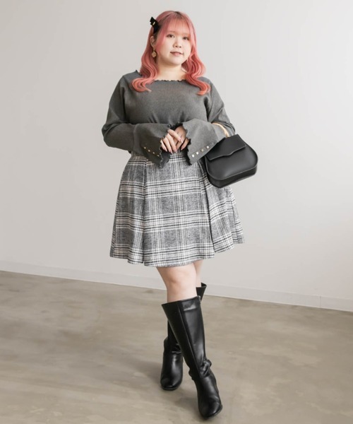 CLETTE(クレット)の「ボタン付きフレアスリーブプルオーバー(Tシャツ/カットソー・レディース・ブラック/チャコールグレー/アイボリー・LL/3L/4L)」の18枚目の写真