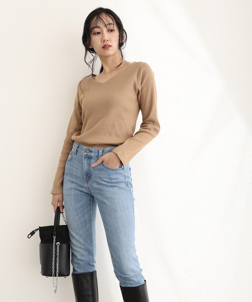 ElegChic(エレグシック)の「2×2リブVネックトップスロンT(Tシャツ/カットソー・レディース・ベージュ/オフホワイト/杢グレー/ブラック/カーキ・M/L/XL/4L/3L)」の11枚目の写真
