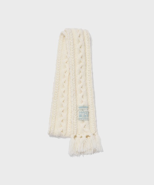 ROCKFISH WEATHERWEAR(ロックフィッシュウェザーウェア)の「TASSLE KNIT MUFFLER(マフラー・レディース・アイボリー/ライトイエロー/ブルー/グレー/レッド/グリーン・FREE)」の10枚目の写真