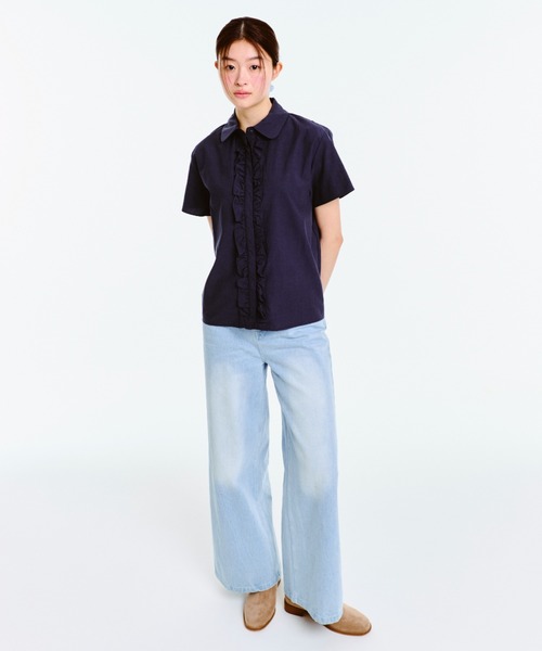 FEKETE（フェケテ）の「ROUND COLLAR FRILL SHIRT / ラウンド
