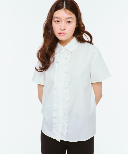 FEKETE（フェケテ）の「ROUND COLLAR FRILL SHIRT / ラウンド