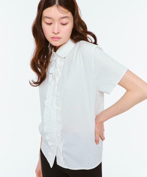 FEKETE（フェケテ）の「ROUND COLLAR FRILL SHIRT / ラウンド