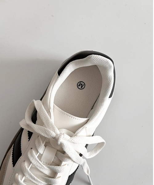 Shoes in Closet（シューズインクローゼット）の「【新色入荷】軽量厚底 ベーシック ダブルライン スニーカー 2448（スニーカー・レディース・ブラック/ライトベージュ/ホワイト/ピンク/ネイビー/スモークピンク/ベージュ系8/ベージュ/グレー/ライトブルー・S/M/L/LL/3L/4L/5L/XS）」の20枚目の写真