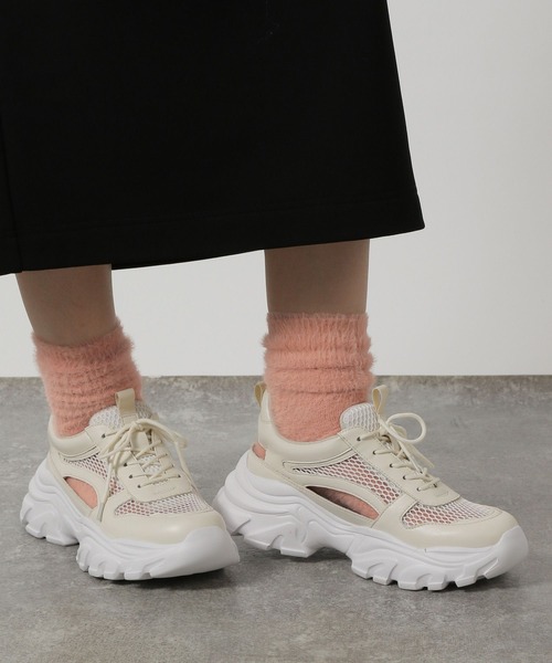 LAKOLE(ラコレ)の「メッシュボリュームスニーカー / 286332(スニーカー・レディース・ブラック/オフホワイト・SMALL/MEDIUM/LARGE)」の21枚目の写真