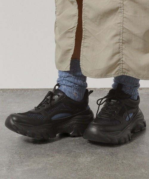 LAKOLE(ラコレ)の「メッシュボリュームスニーカー / 286332(スニーカー・レディース・ブラック/オフホワイト・SMALL/MEDIUM/LARGE)」の22枚目の写真