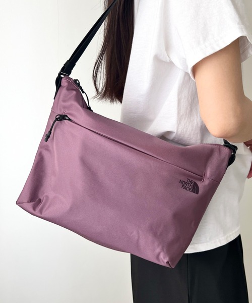THE NORTH FACE(ザノースフェイス)の「THE NORTH FACE(ザ・ノースフェイス)/ロゴプリント ショルダーバッグ クロスバッグ/SP CROSS BAG M(ショルダーバッグ・レディース・クリーム/カーキ/ブラック/ネイビー/ブラウン/ダークパープル/グレー/サンドベージュ・FREE)」の8枚目の写真