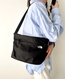 THE NORTH FACE(Um[XtFCX)̍ THE NORTH FACE(UEm[XtFCX)/Svg V_[obO NXobO/SP CROSS BAG M(V_[obO)