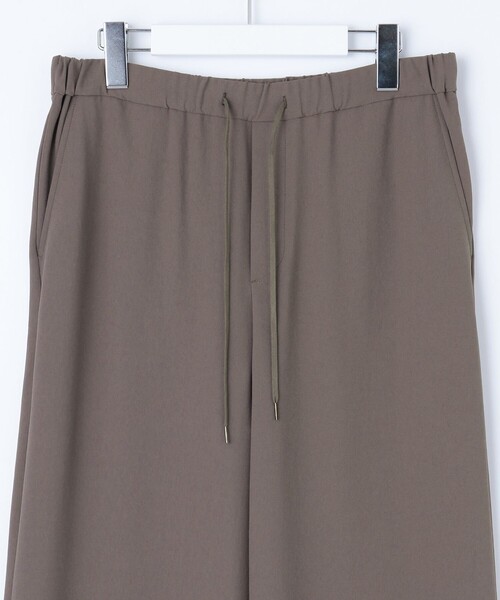 J.PRESS（ジェイプレス）の「【洗える】バックサテンジョーゼット リラックス パンツ（その他パンツ・レディース・ブラウン系/ブラック系・T13/T17/T15）」の13枚目の写真