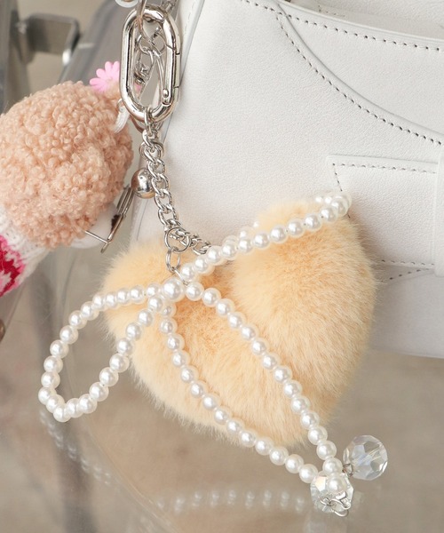 セール】Fluffy heart charm with pearl ribbon/パールリボン付