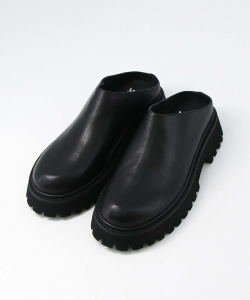 Mollini(モリーニ)の「レザースリッポン(スリッポン・レディース・アイボリー/ブラック・38/36/37)」の2枚目の写真