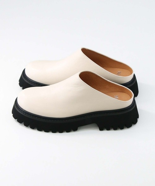 Mollini(モリーニ)の「レザースリッポン(スリッポン・レディース・アイボリー/ブラック・38/36/37)」の4枚目の写真