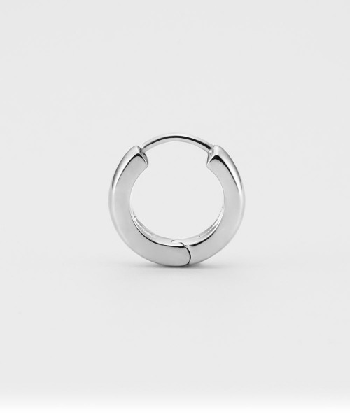 4℃ HOMME+(ヨンドシーオムプラス)の「シルバー フープ ピアス/片耳用(ピアス(片耳用)・メンズ・シルバー・FREE)」の2枚目の写真