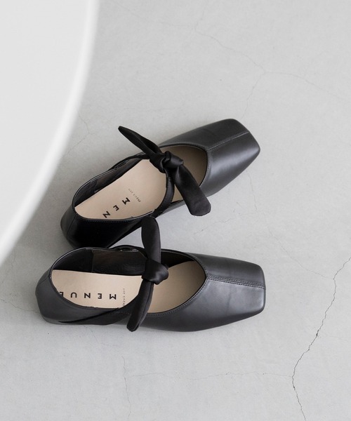 menue(メヌエ)の「3way リボンフラットパンプス(パンプス・レディース・ブラック/ピンク/アイボリー・25.5cm/24.5cm/23.5cm/22.5cm/22.0cm/21.5cm/26.0cm/25.0cm/24.0cm/23.0cm)」の1枚目の写真
