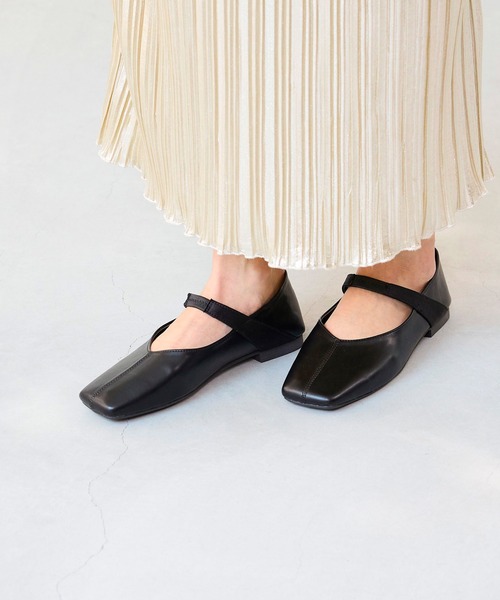 menue(メヌエ)の「3way リボンフラットパンプス(パンプス・レディース・ブラック/ピンク/アイボリー・25.5cm/24.5cm/23.5cm/22.5cm/22.0cm/21.5cm/26.0cm/25.0cm/24.0cm/23.0cm)」の18枚目の写真