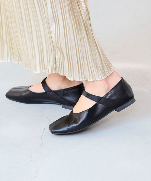 menue(メヌエ)の「3way リボンフラットパンプス(パンプス・レディース・ブラック/ピンク/アイボリー・25.5cm/24.5cm/23.5cm/22.5cm/22.0cm/21.5cm/26.0cm/25.0cm/24.0cm/23.0cm)」の19枚目の写真