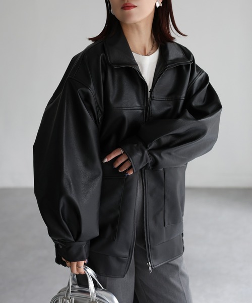 Riberry(リベリー)の「スタンドオーバーサイズ合皮ブルゾン(ブルゾン・レディース・ブラック/ブラウン・MEDIUM)」の3枚目の写真