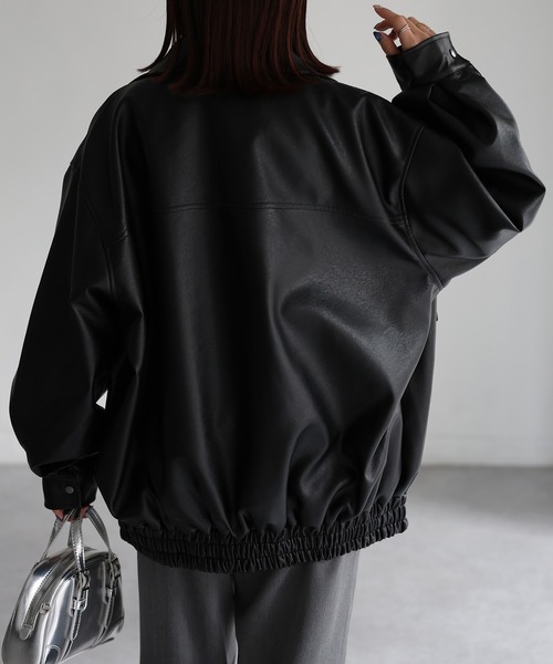 Riberry(リベリー)の「スタンドオーバーサイズ合皮ブルゾン(ブルゾン・レディース・ブラック/ブラウン・MEDIUM)」の14枚目の写真