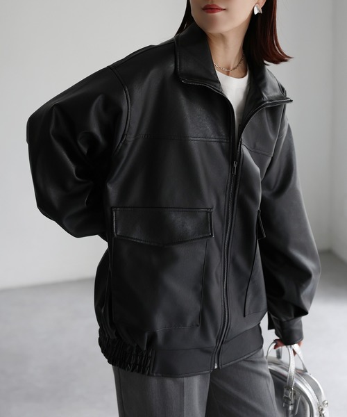 Riberry(リベリー)の「スタンドオーバーサイズ合皮ブルゾン(ブルゾン・レディース・ブラック/ブラウン・MEDIUM)」の9枚目の写真