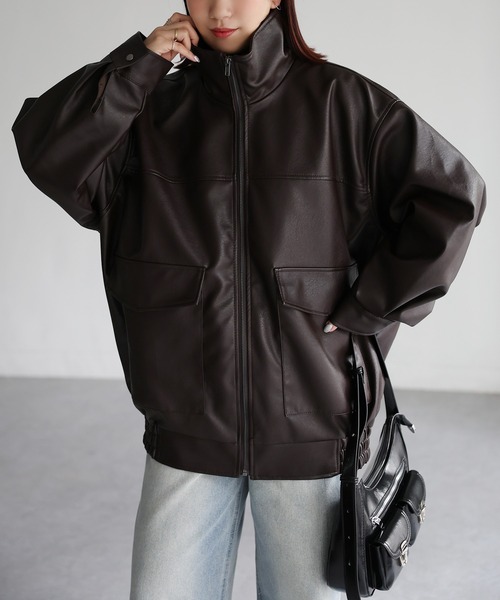 Riberry(リベリー)の「スタンドオーバーサイズ合皮ブルゾン(ブルゾン・レディース・ブラック/ブラウン・MEDIUM)」の17枚目の写真